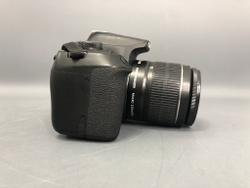 Canon 2000D Kit 18-55mm 3.5-5.6 IS II (3.000 кадров)