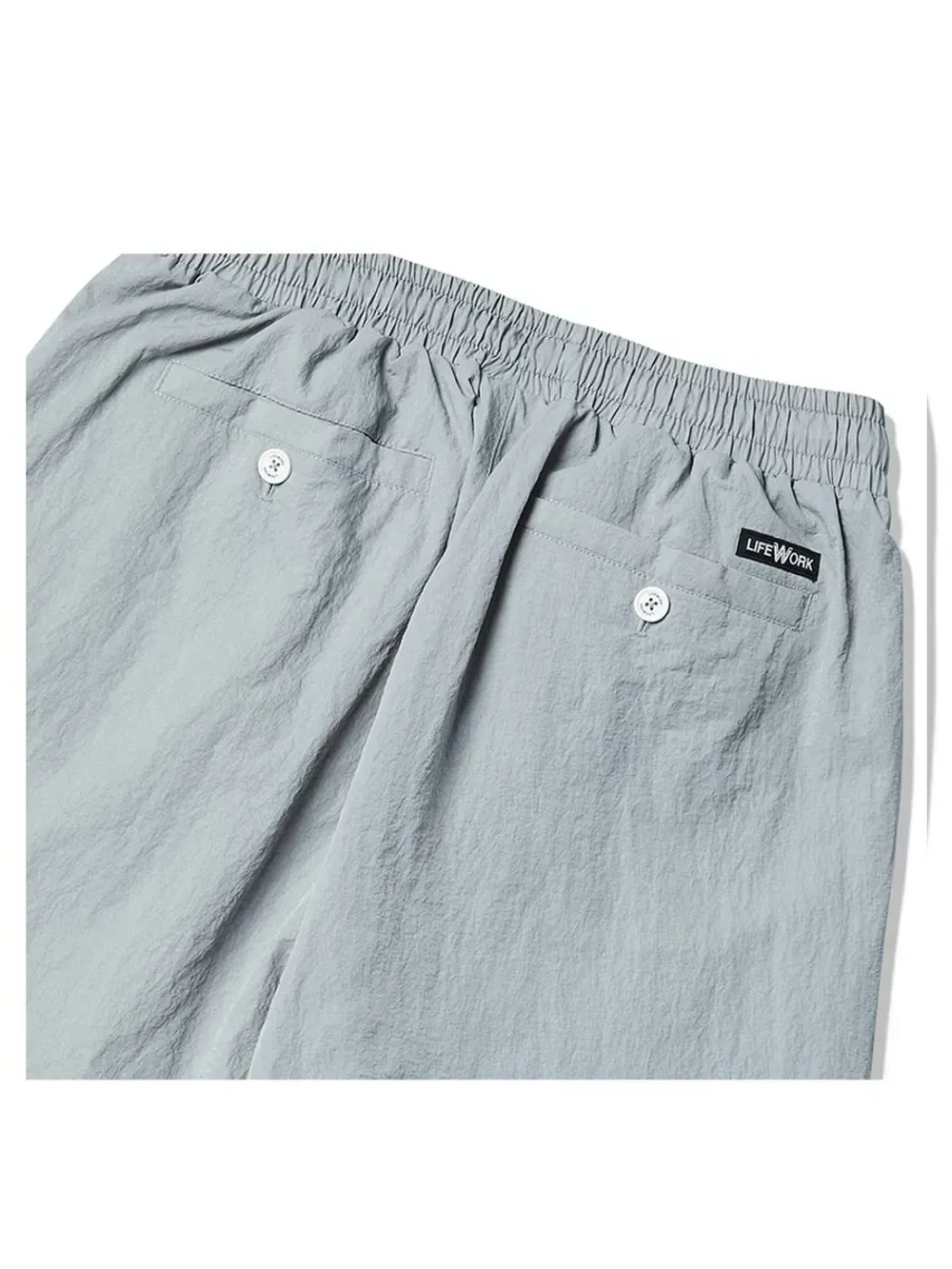 Шорты из нейлона на завязках