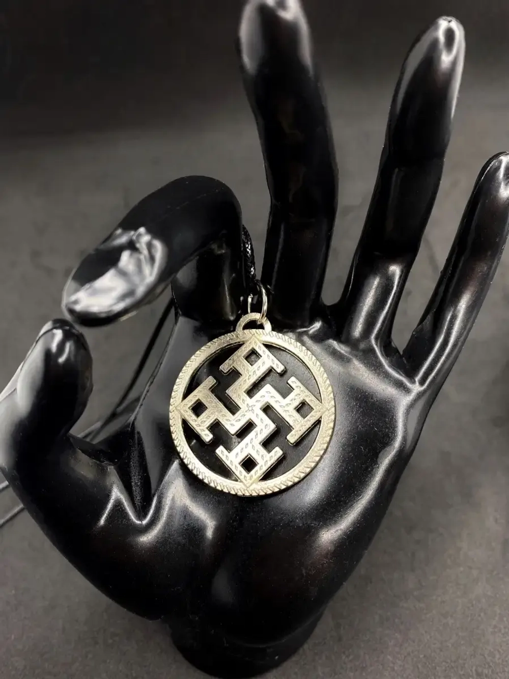 Магический славянский кулон оберег на удачу Сила Духовная