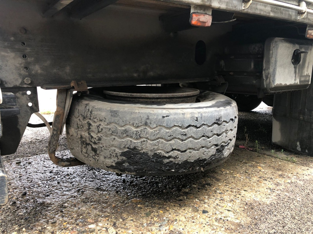 Туймазинский завод автобетоновозов 933436 Полуприцеп зерновоз 933436