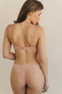 Танга-галочка Leo пудровый