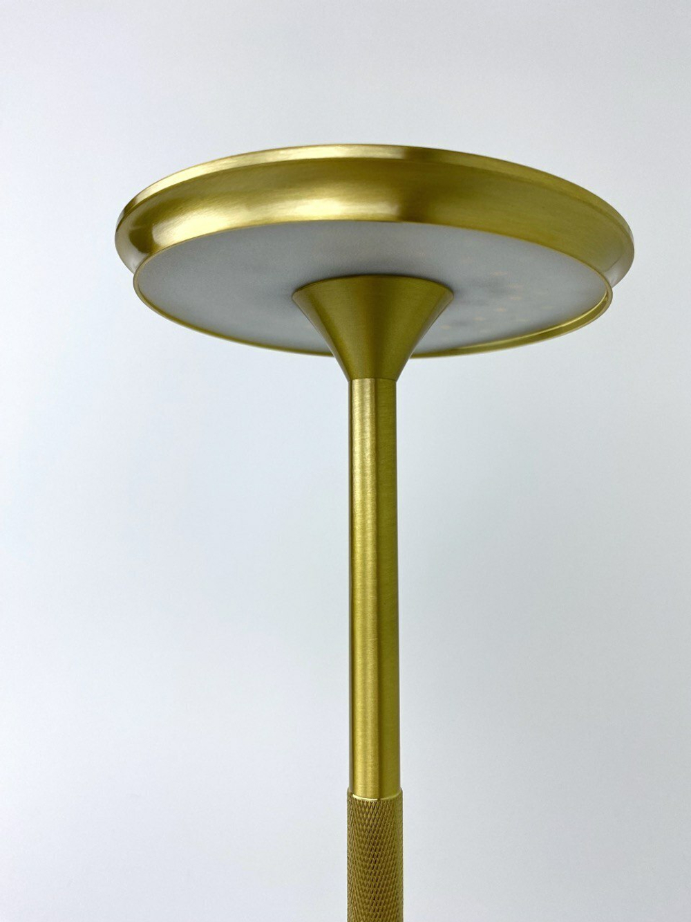 Лампа настольная Turn