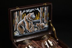 Бокалы для коньяка "Утро в сосновом бору" эконом 2 шт. в подарочном футляре с художественным оформлением