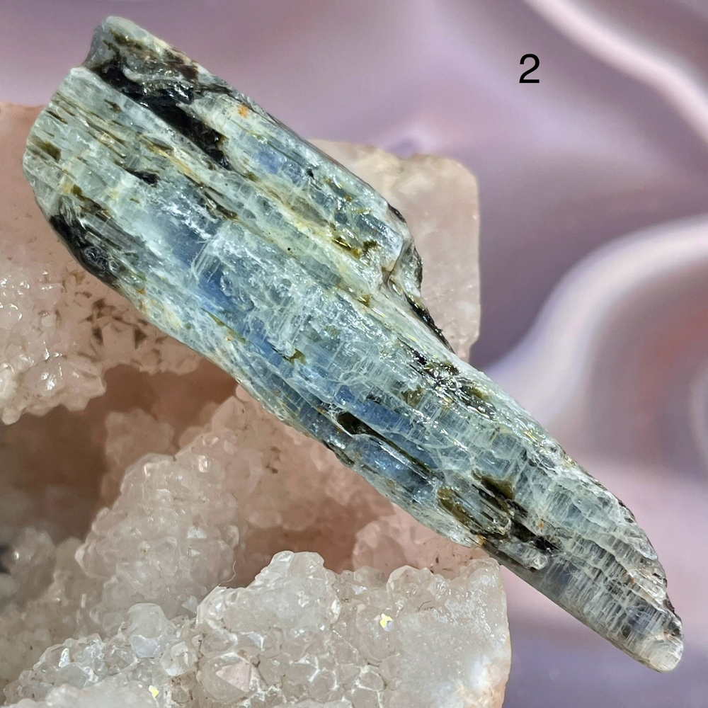 40387 Кианит Синий необработанный 50-57мм
