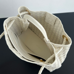 Bottega Veneta Medium Andiamo 32 cm