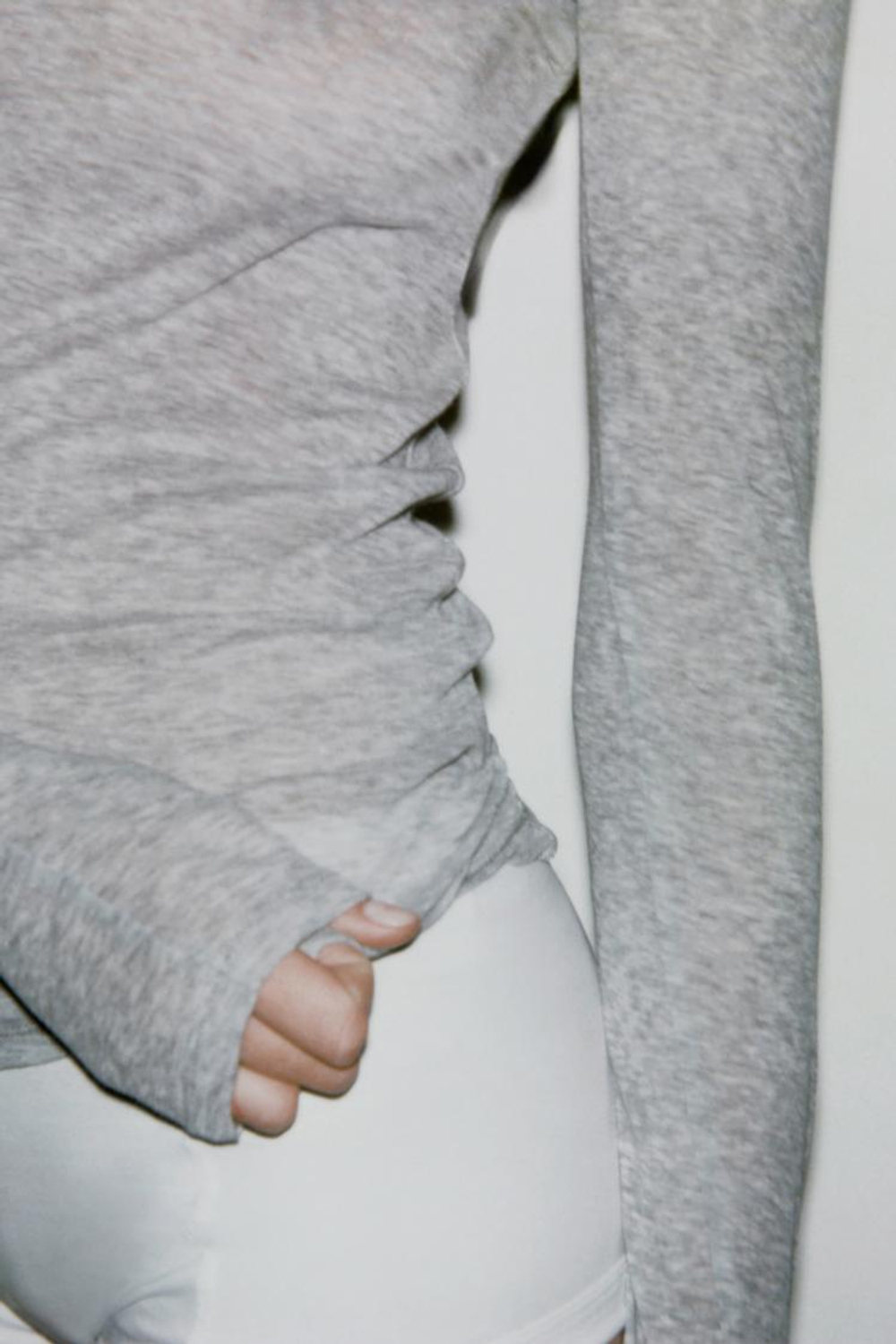 ZARA ФУТБОЛКА ИЗ ХЛОПКА SUPIMA®, СЕРЫЙ МЕЛАНЖ