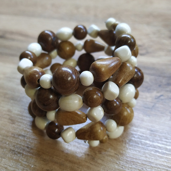 Браслет на пружине, дерево, цвет коричневый, молочный, ширина 50 мм