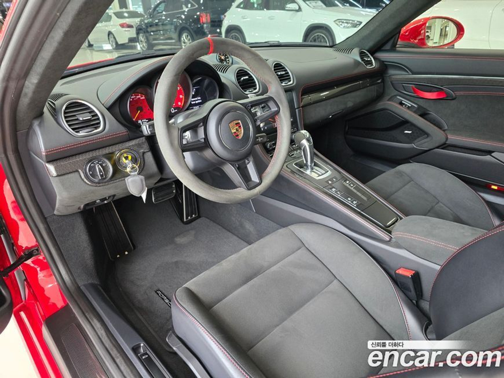 Porsche 718 Cayman 4.0 GT4 (11.2022)
