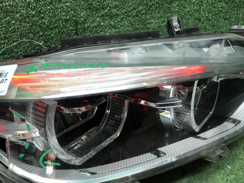 Битая Фара правая BMW 3er F30 (2015-2020) LED