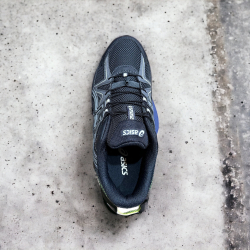 Asics Gel-Kahana 8 • Charcoal