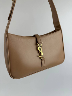 Сумка Saint Laurent Le 5 à 7