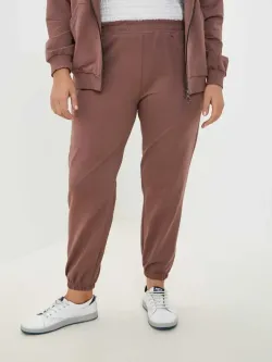 Костюм спортивный