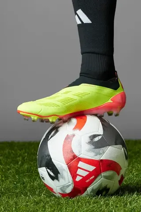 Бутсы adidas Predator Elite LL FG