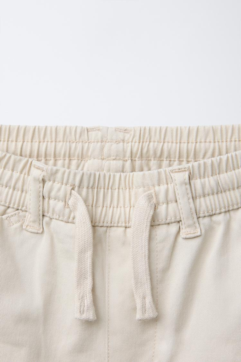 ZARA ШОРТЫ В СТИЛЕ ЧИНОС, СВЕТЛО-БЕЖЕВЫЙ