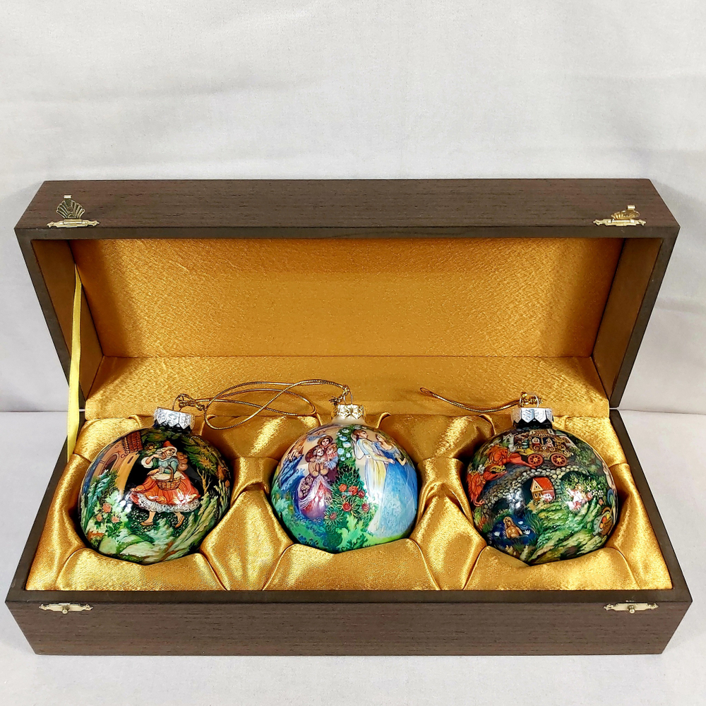 Набор из 3-х ёлочных шаров  "Сказки" с росписью Палех