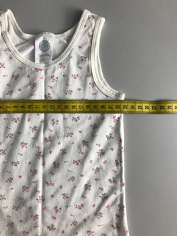 Майка Sanetta с цветочками, визуально на 2 года