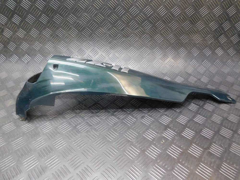 Пластик задний правый Kawasaki ZZR1100 99 36001-1502