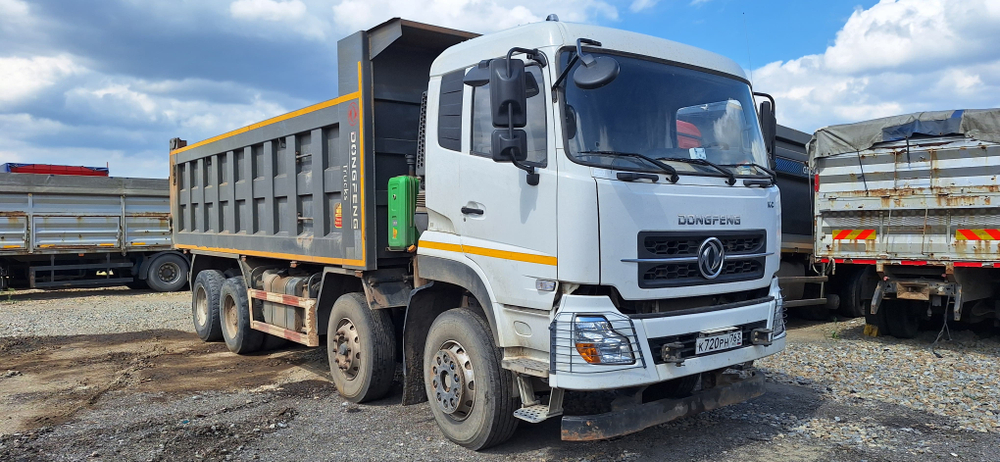 DongFeng KC 8x4 Самосвал KC (Дизельный, 8,9 л, 371 л.с., МТ)
