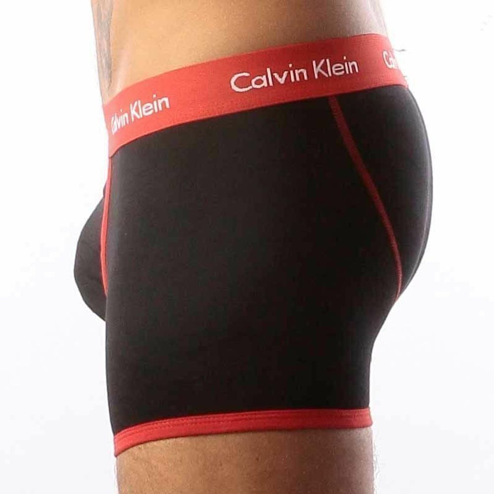 Мужские трусы боксеры Calvin Klein 365 Black Red