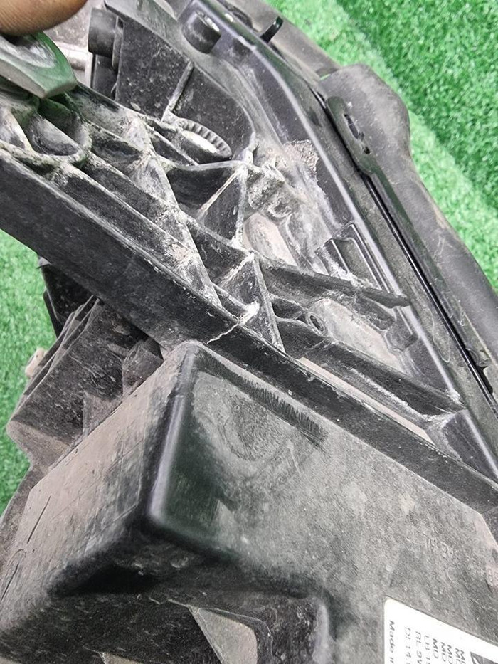 Фара левая Mercedes C w205 (2018-2023) LED