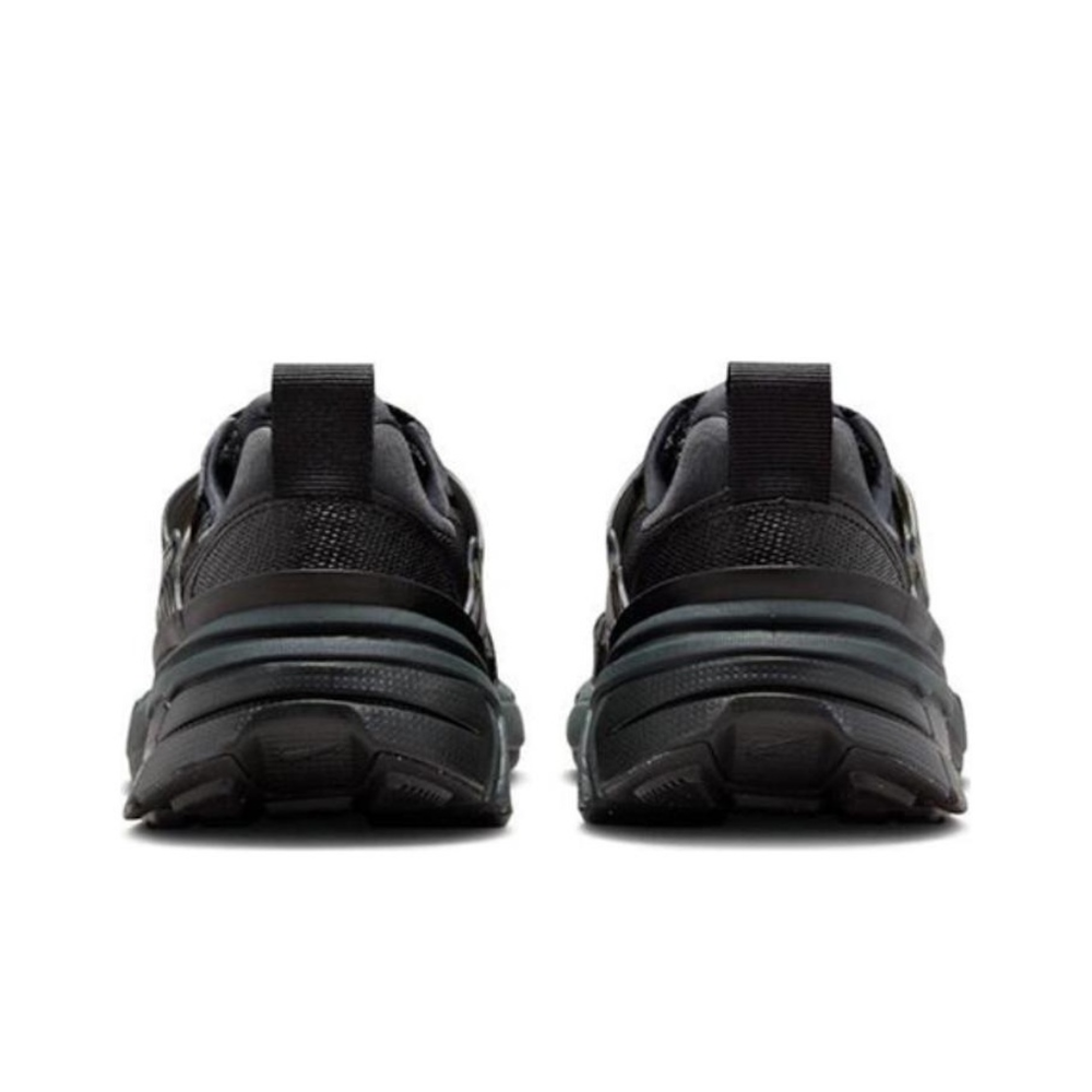 Кроссовки Nike V2K Run 'Black Dark Smoke Grey' HJ4497-001