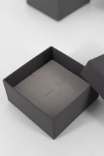 Квадратный футляр 80x80x40 мм для ювелирных изделий