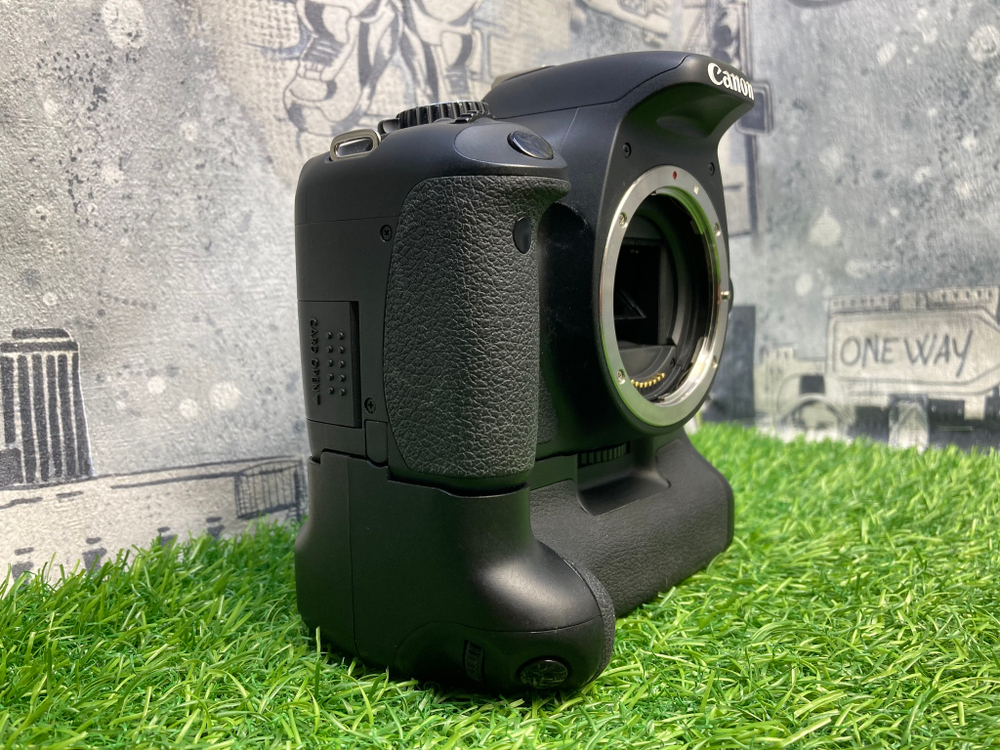 Canon EOS 550D Kit 18-55m Покупка/Продажа