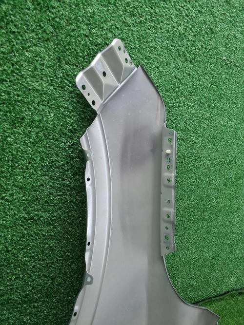 Крыло переднее правое Geely Coolray (2019-2024)