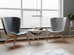 Кресло Umage The Reader, темный дуб с серой обивкой