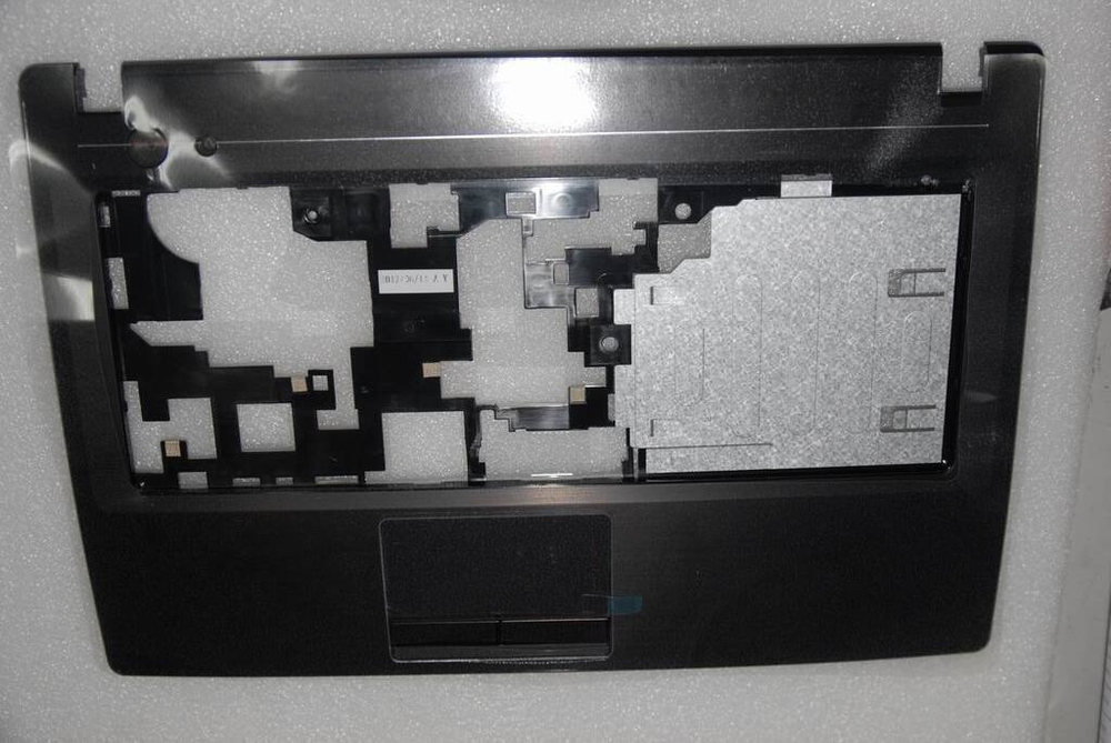 Верхняя часть корпуса (топ-кейс) для ноутбука Lenovo G480, с тачпадом (90200421), оригинал