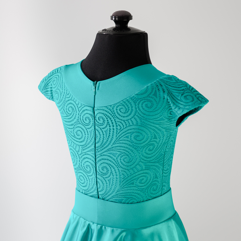 спортивное платье