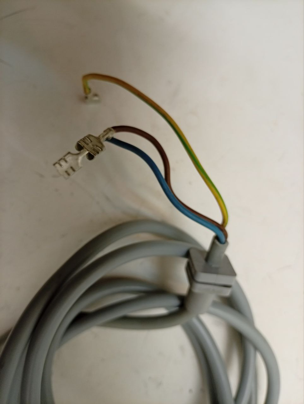 WFXI2840EU кт22 Сетевой шнур стиральной машины Bosch Siemens 481580 б/у