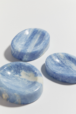 Тарелочка из голубого кальцита