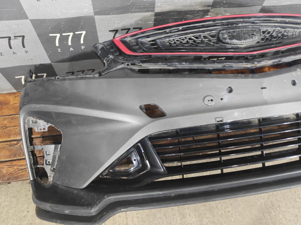 Бампер передний в сборе Geely Coolray 19-24 Б/У Оригинал 6010091900