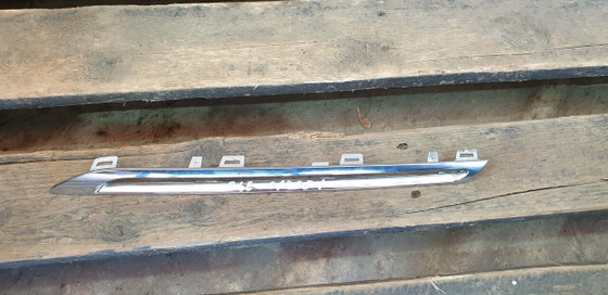 Молдинг решетки радиатора Mercedes GLE (C292) 15-19 Б/У Оригинал A2928880185