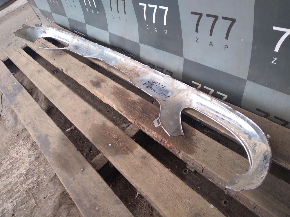 Накладка заднего бампера Mercedes GLC (X253) 15-19 Б/У Оригинал A2538852325