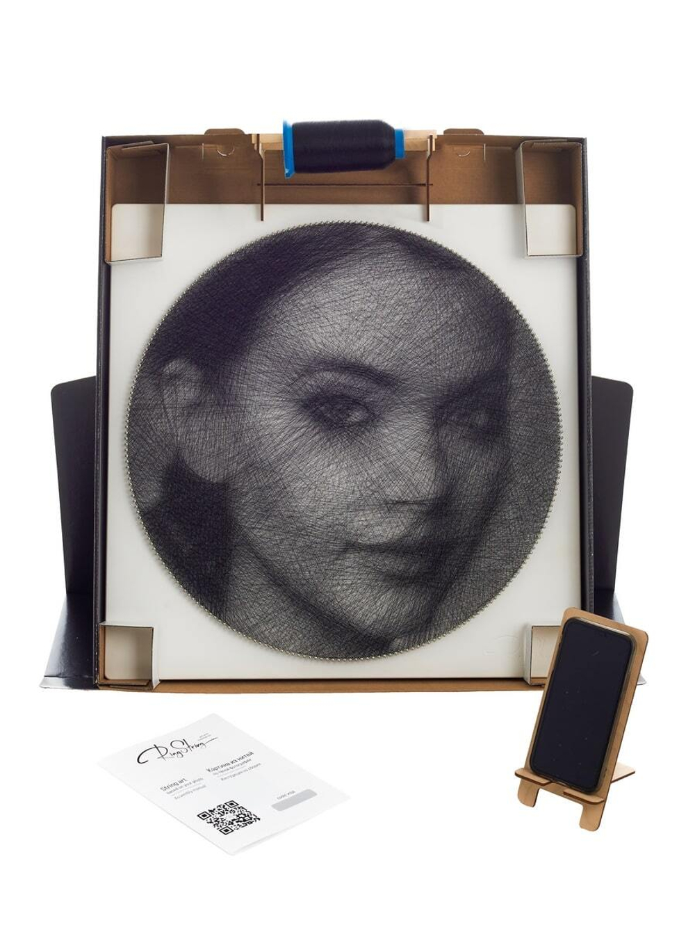 Фотокартина нитями RingString своими руками, основа картины квадрат, создается нитями по вашей фотографии