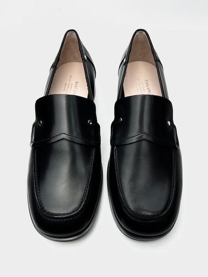 Лоферы женские