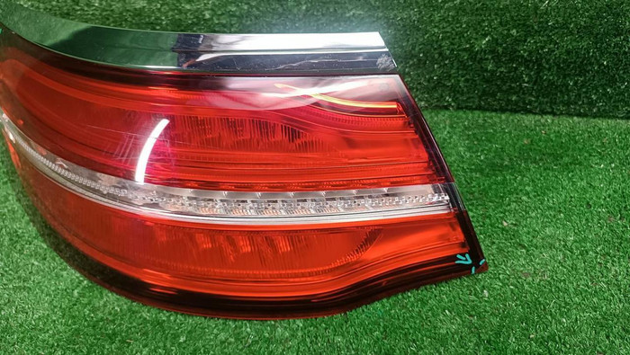 Фонарь левый внешний Mercedes GLE C292 (2015-2019)