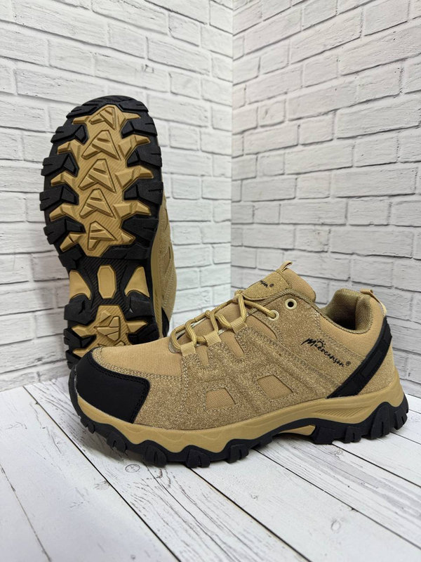 Трекинговые кроссовки песок