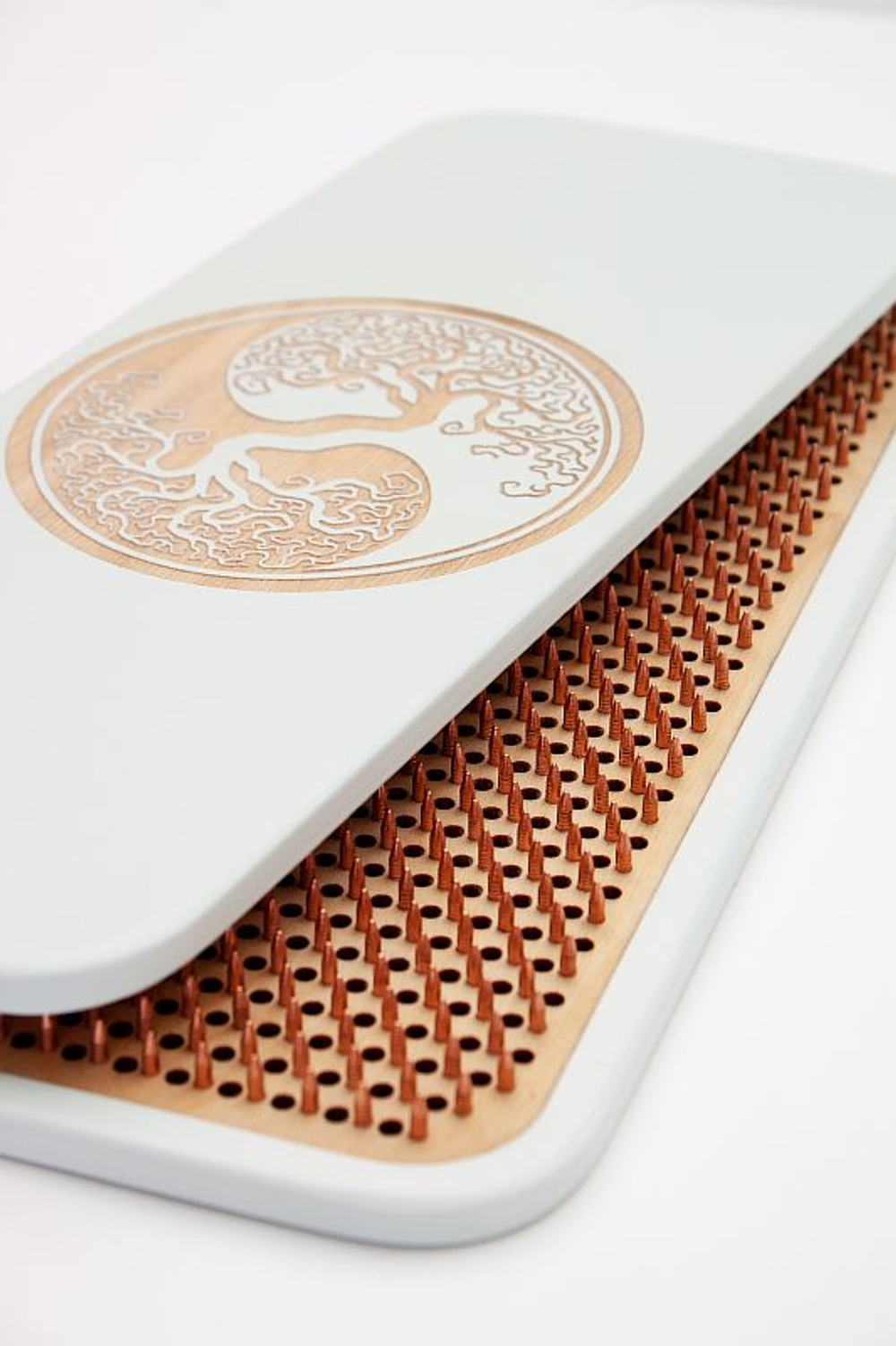 Доска садху Дерево инь-янь алюминиевые гвозди