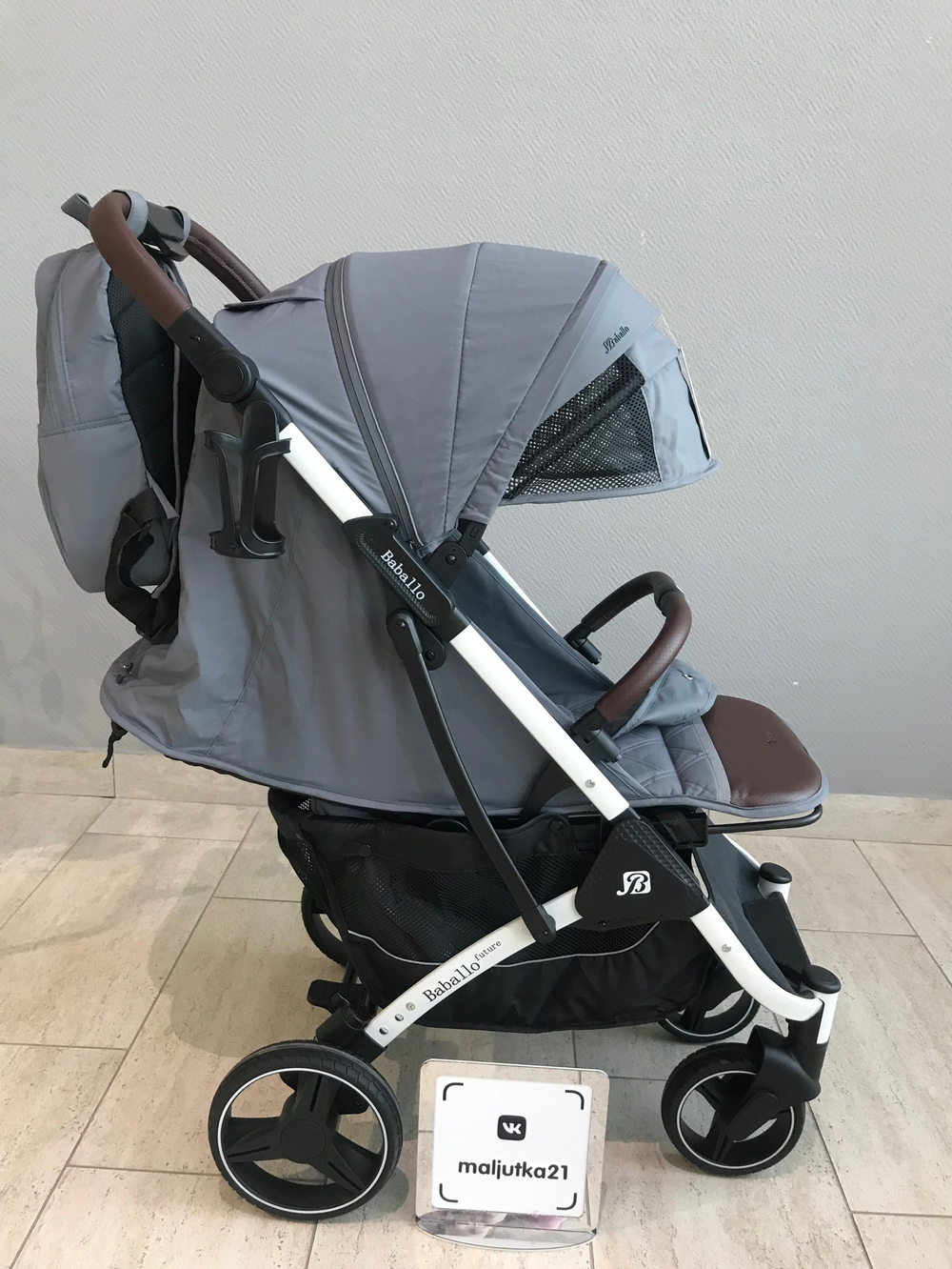 Коляска прогулочная Babalo 2024 Серый текстиль на белой раме