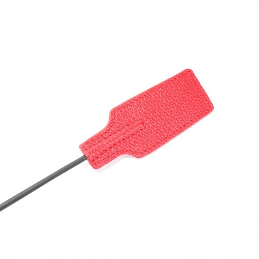 Красный кожаный стек с прямоугольным шлепком - 64 см. (Цвет: красный)