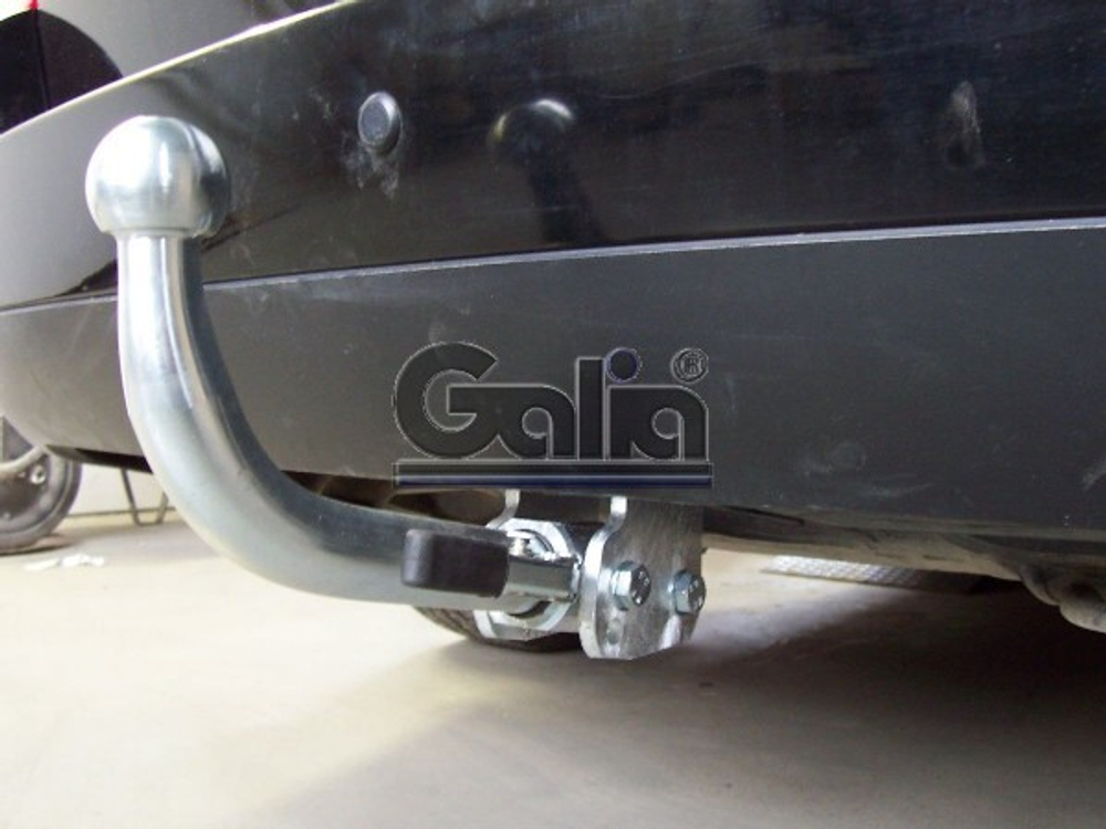 Фаркоп оцинкованный Galia S088A для Skoda Supreb I 2002-2008, Volkswagen Passat B5 седан/универсал 1996-2005(паспорт и сертификат в комплекте)(без электрики)