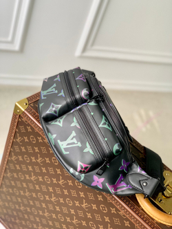 Louis Vuitton Comet Bumbag
