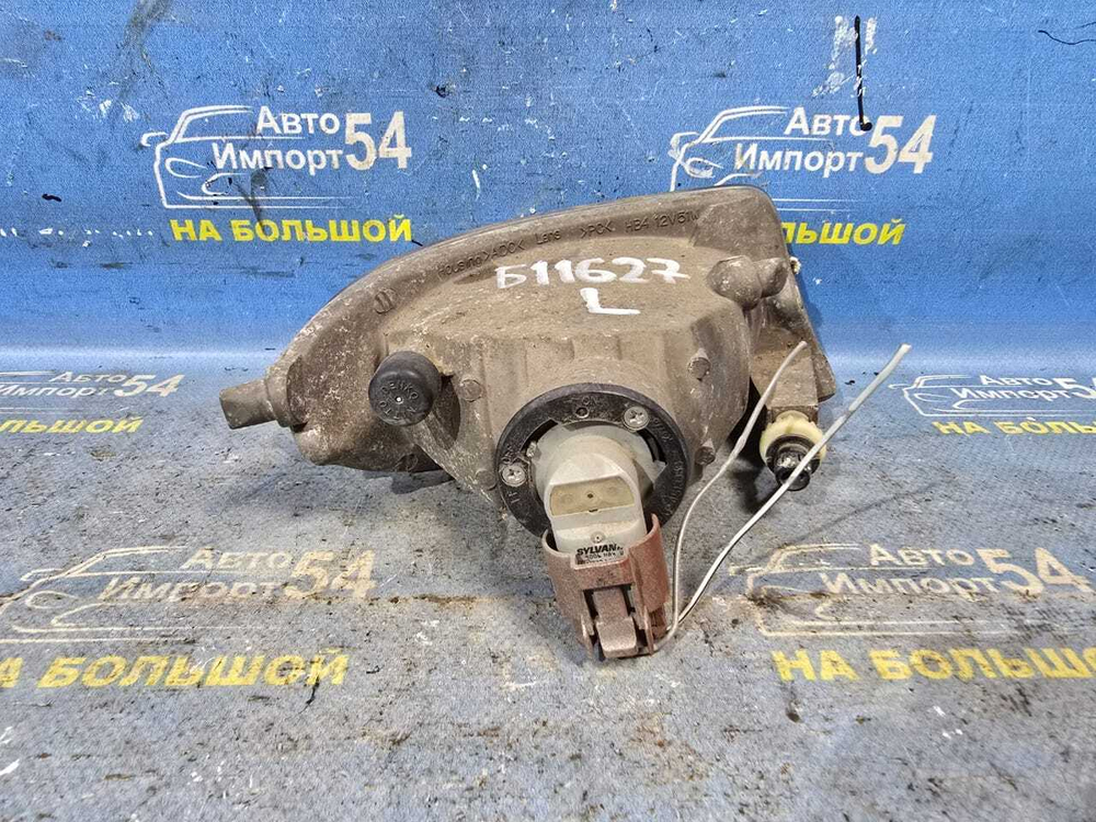 Туманка левая TOYOTA BREVIS 2001-2007