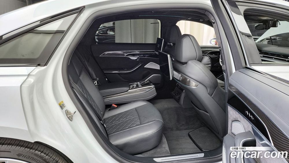 Audi S8 (D5) 4.0 TFSI Quattro LWB (06.2022)
