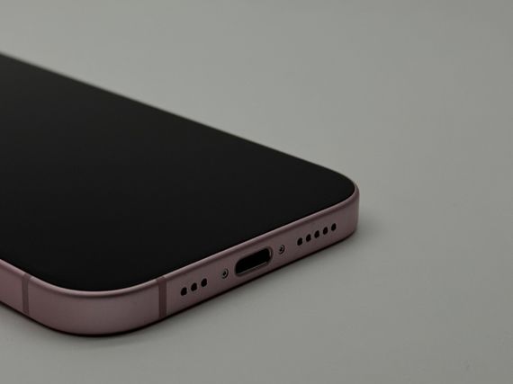 iPhone 15 256Gb Pink