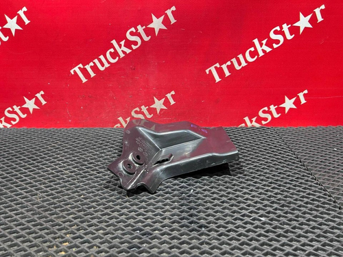 Накладка подножки левой