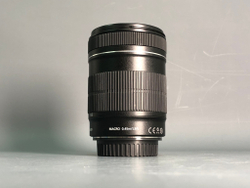 Canon EF-S 18-135mm f/3.5-5.6 IS